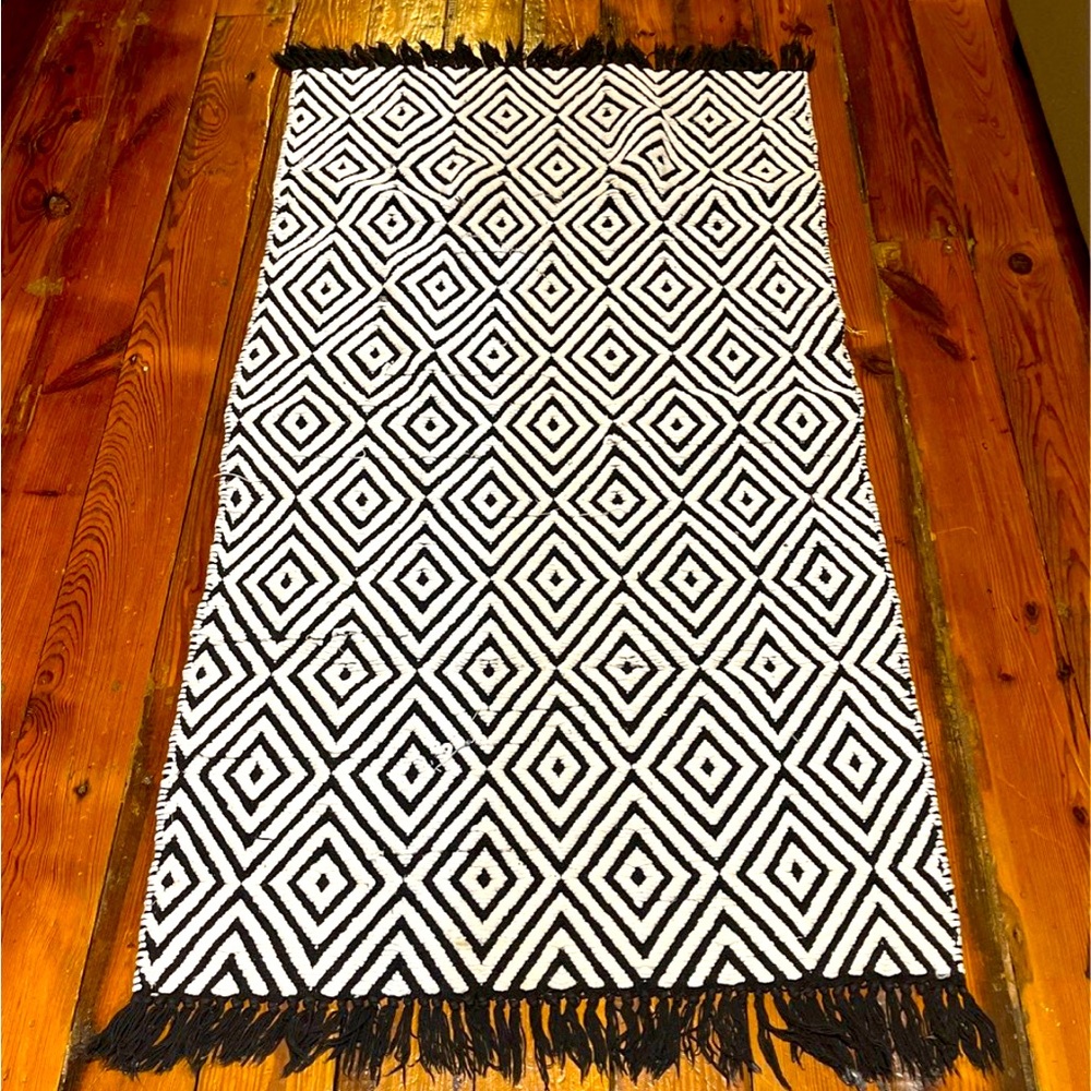 Chevron Print Rug - Picture 1 of 3